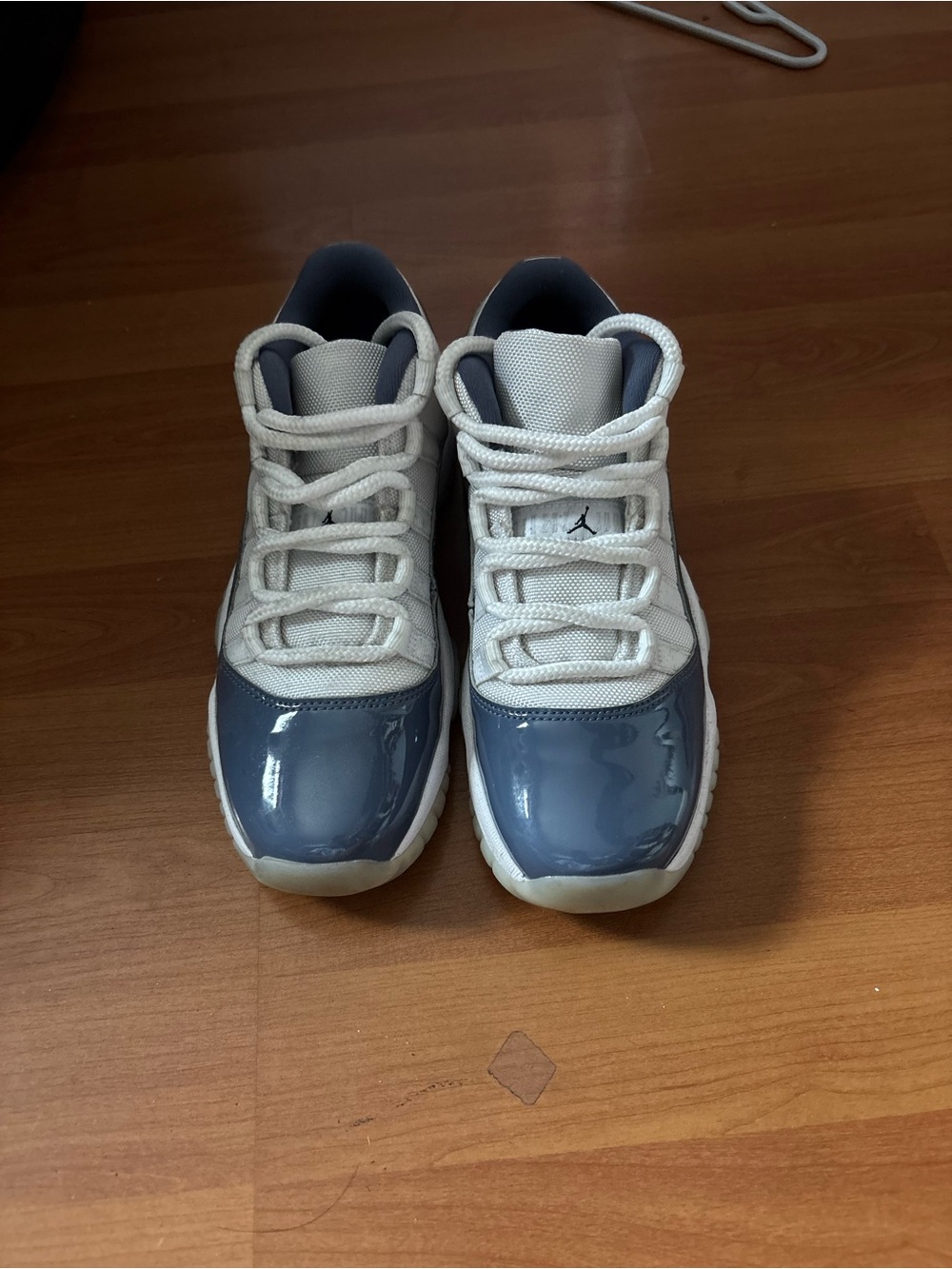 Jordan’s - Picture 1 of 4